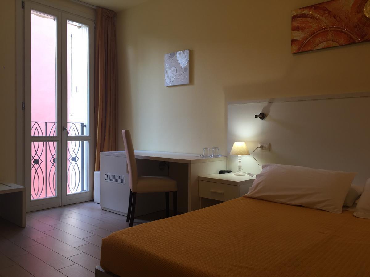 Hotel Soresina Εξωτερικό φωτογραφία