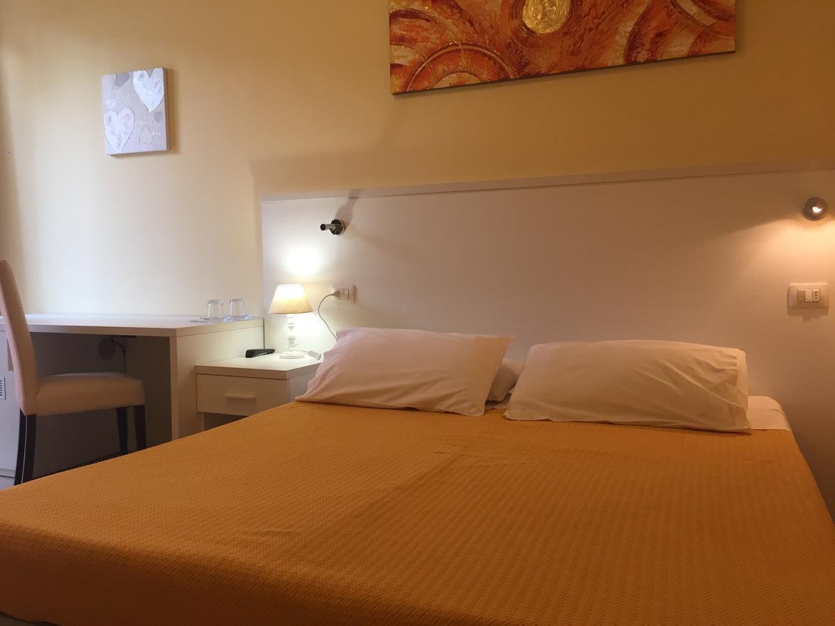 Hotel Soresina Εξωτερικό φωτογραφία